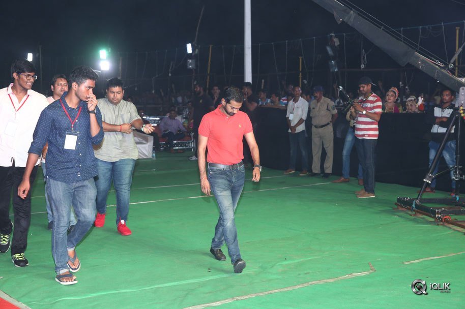 Mahanubhavudu-Movie-Thanks-Meet